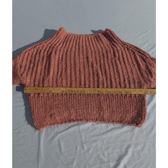 Love Tree Chunky Knit Sweater Womens Medium Dusty Rose Fuzzy Cropped Long Sleeve - Picture 3 of 8